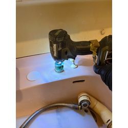 洗面台　混合水栓交換の画像2