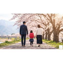 もう「ママが写ってない！」は卒業。春の記念写真はプロにお任せ🌸の画像1