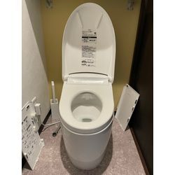 【トイレトラブル】「便器が斜め…？」他業者のミスを5分で修正！プロの「正確な位置」へのこだわりの画像1