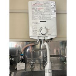 瞬間湯沸器(元止め式)の取り付けの画像1