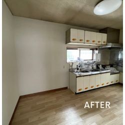 神奈川県川崎市　賃貸空室物件　キッチン砂壁塗装の画像2