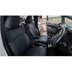 30アルファード　クラッツィオ　　シートカバー取り付けの画像2