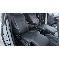 30アルファード　クラッツィオ　　シートカバー取り付けの画像3