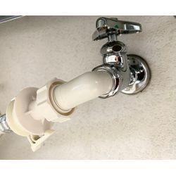 洗濯蛇口交換作業の画像3