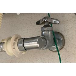 洗濯蛇口交換作業の画像1