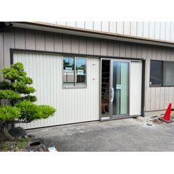 シャッター開口　外壁工事の画像1