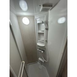 シャワーブース塗装の画像2