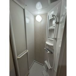 シャワーブース塗装の画像3