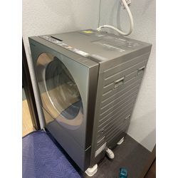 Panasonic NA-VGシリーズの脱水受けカバー内部の埃についての画像1