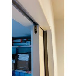 世田谷区の施設で引戸の吊車交換を行いましたの画像1