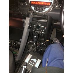 夜間の作業・BMWミニ・CAS交換・コーディング・再プログラミングの画像1