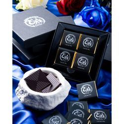 光と質感で描く、贈答用チョコレートの商品写真制作の画像1