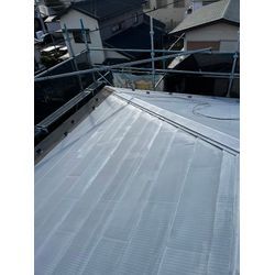 【藤沢市湘南台】にて、外壁・屋根の塗装工事を進めています！の画像2