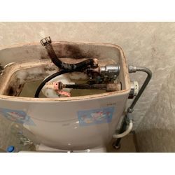 八王子市　トイレ水漏れ　ボールタップ交換修理　地域最安値　即日対応の画像1