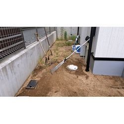 まだまだ残暑で砂利敷きの画像1