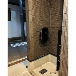 メルセデスベンツ・ウォールユニット取り付け工事の画像2