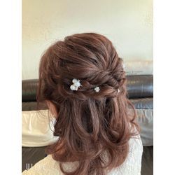 和装だけでなく、洋装ドレスに合わせたヘアセットもお任せください！の画像3