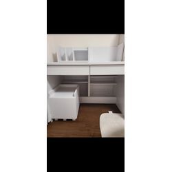 学習デスクの組み立ての画像3