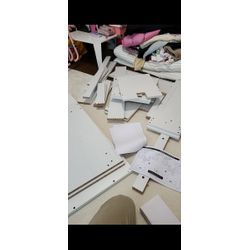 学習デスクの組み立ての画像2