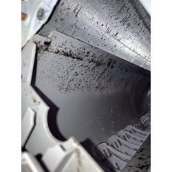 ダイキン製は送風ファン外し洗浄で臭いを改善します！の画像1