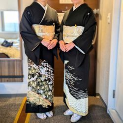 花嫁のお母様と叔母様の留袖着付けの画像1