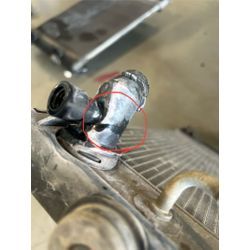 タントラジエーター交換の画像3