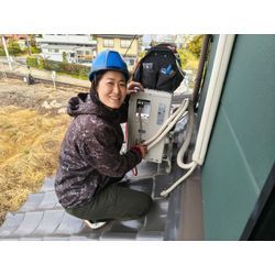 初雪の日に、まさかの屋根上作業！の画像1