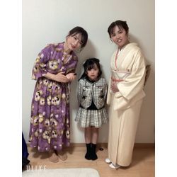 入学式の母娘様と娘ちゃんのハーフアップのお支度｜若見え・脚長スタイルアップ着付けとママには流行りのカメリア花ヘアをの画像1