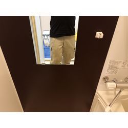 浴室の壁面シート汚れ洗浄と鏡クリーニングの画像2