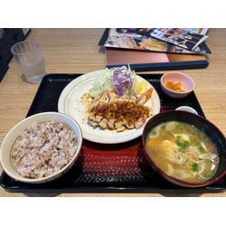 横須賀でお洒落な大戸屋の画像2