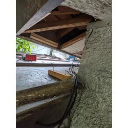 ハクビシンの侵入口の塞ぎです。の画像1