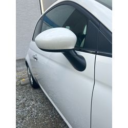 【施工事例】「白」がもっと際立つ。出張無水洗車で叶える、新車のような透明感の画像2