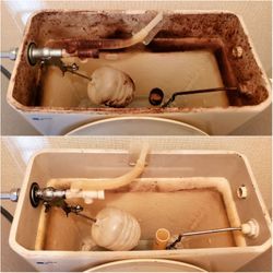 🚻タンク内洗浄。トイレクリーニングに大忙し💦の画像2