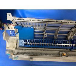 エアコンのカバーの中側って汚れてます。の画像2