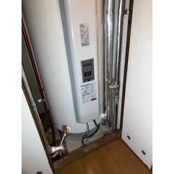 【こんなこともやってます】マンションPS内電機温水器の画像3