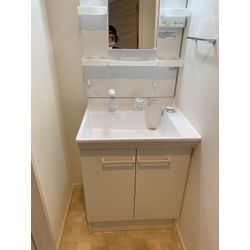 洗面化粧台交換工事の画像1