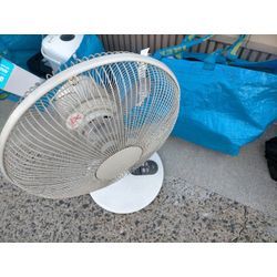 古い扇風機を回収しました【江戸川区中葛西】の画像1