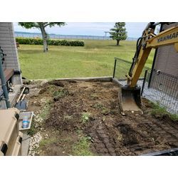 物置本体・基礎撤去　土間コンクリート駐車場への画像2