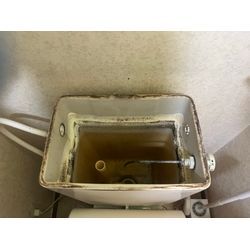 トイレタンク内水漏れ補修の画像1