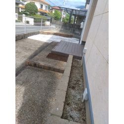 実は「草取り」もやってます！の画像2