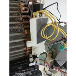 2日間、東芝のお掃除機械付きエアコンと格闘しました♪の画像2