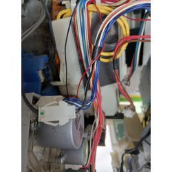 2日間、東芝のお掃除機械付きエアコンと格闘しました♪の画像1