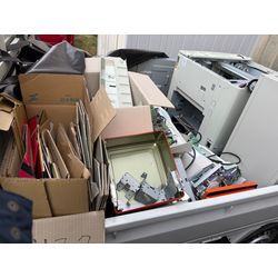 奈良市内の小学校PTA様より不用品回収のご依頼がありました。の画像1