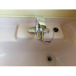 洗面台混合水栓交換の画像1