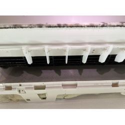 リビングのエアコンクリーニング！の画像1