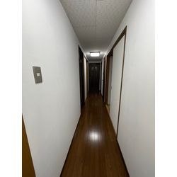 埼玉県　川越市　壁紙コーティング施工　リビング・玄関・廊下の画像1