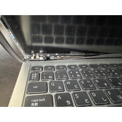 サポート事例：DELL製ノートInspiron 15液晶パネル及びヒンジ破損修理の画像1