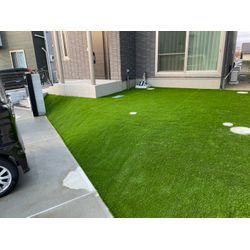 傾斜地でもここまでキレイに！人工芝施工事例（多賀城市）の画像2