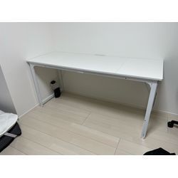 デスクの組み立ての画像2