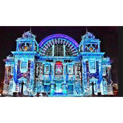 中之島公会堂の屋根の上　実は・・・の画像1